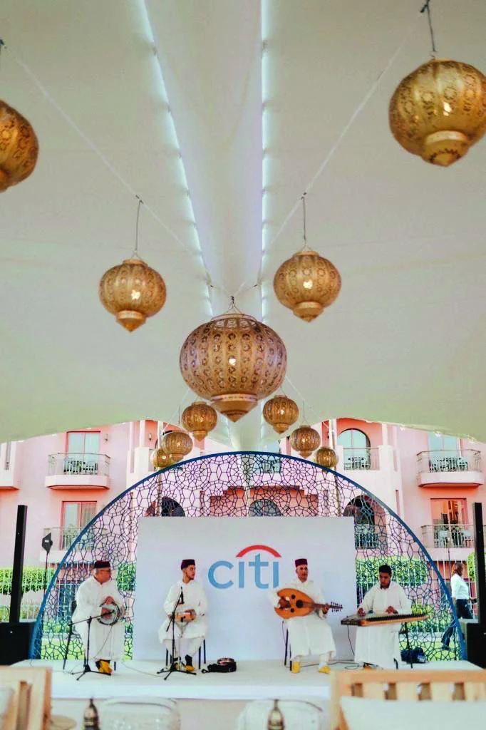 Fond de scène moucharabieh