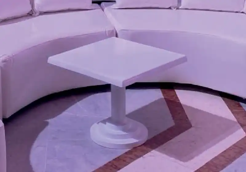 Table basse ronde/carré — photo